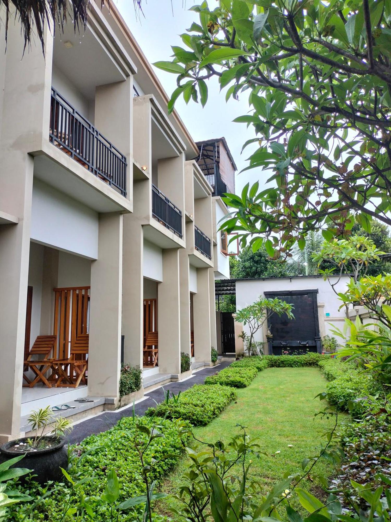 Semilir Inn 圣吉吉 外观 照片