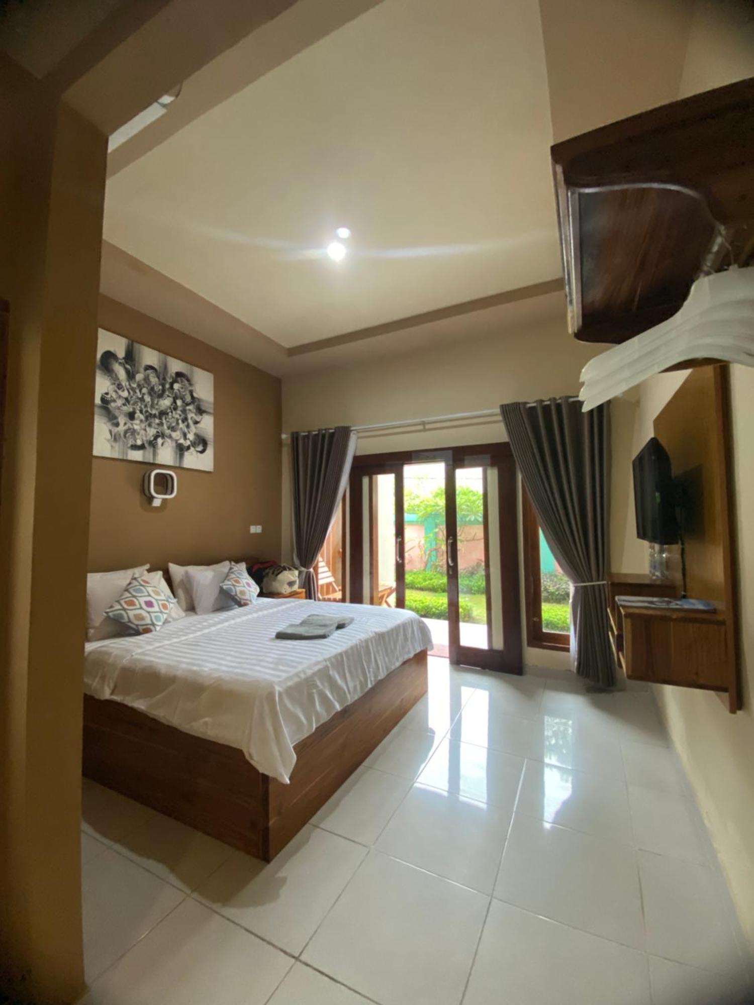 Semilir Inn 圣吉吉 外观 照片